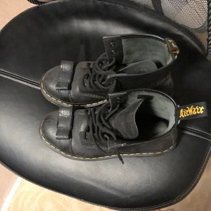 Dr. Martens 1460 Crackle